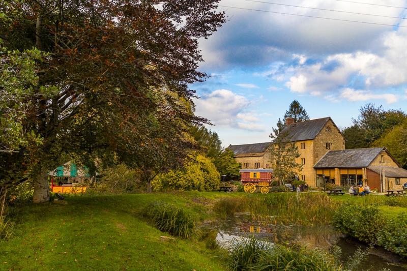 Haselbury Mill Hotel Crewkerne Buitenkant foto